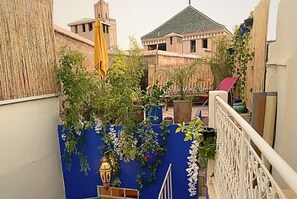 Property grounds - Paradise Riad in Marrakech Medina with Rooftop Terrace, sleeps 12 (Marrakech)