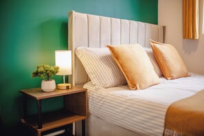 3 chambres, bureau, fer et planche à repasser, Wi-Fi gratuit