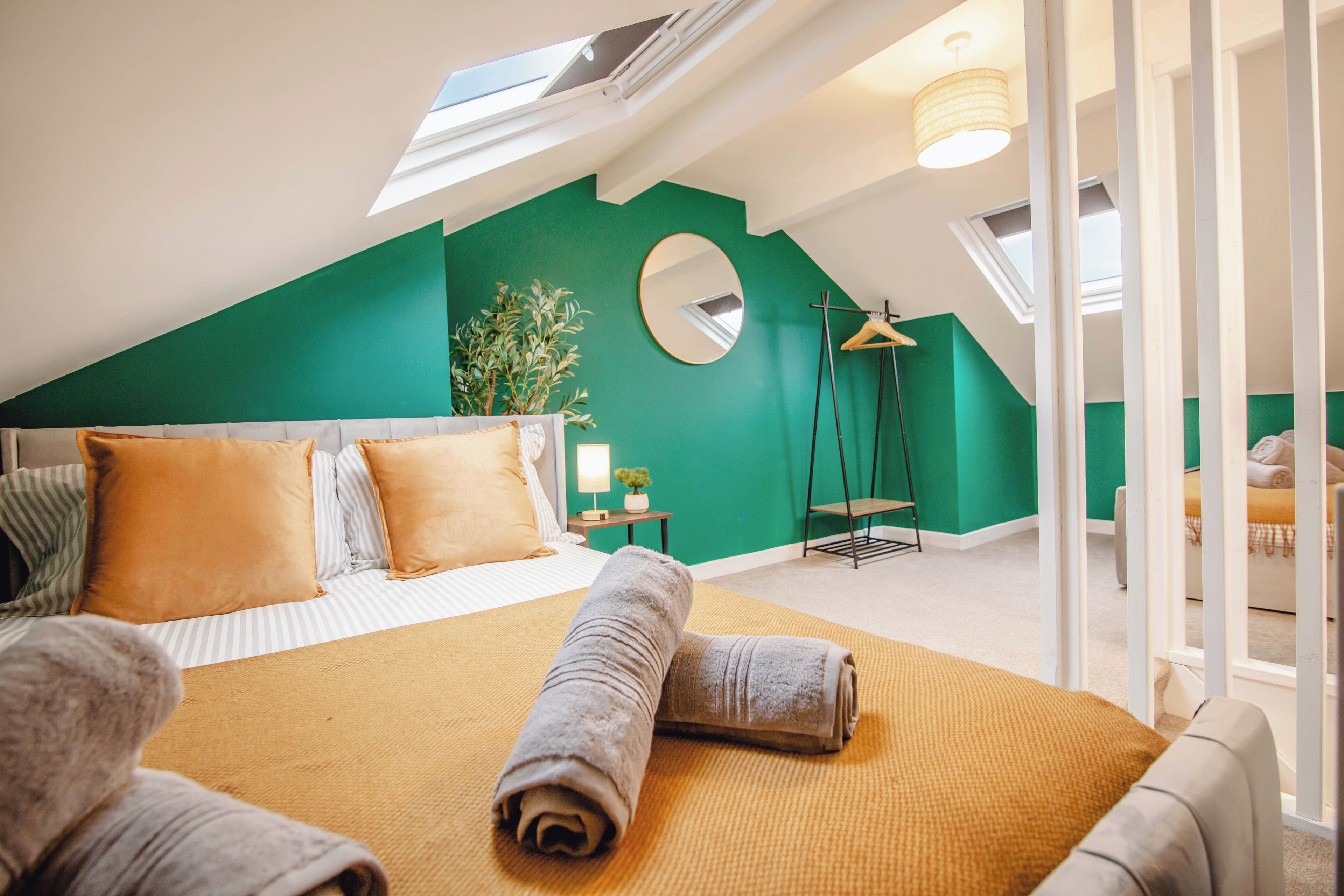 3 bedrooms, desk, iron/ironing board, free WiFi