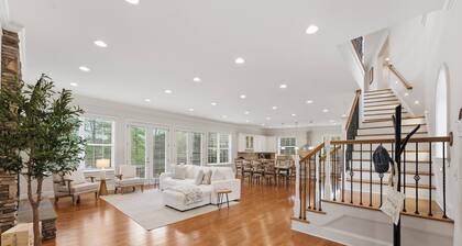 Lakefront Retreat • Private Dock + Firepit + Game Room | Montclair Manor