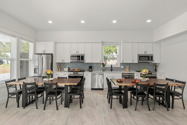 Fridge, microwave, oven, stovetop - Sleeps 22 | Massive Pool + Spa | Golf Cart + Game Room | Woodland Shores (Santa Rosa Beach)