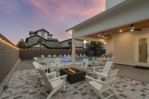 Outdoor dining - Sleeps 22 | Massive Pool + Spa | Golf Cart + Game Room | Woodland Shores (Santa Rosa Beach)