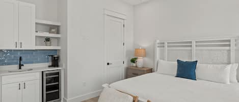 10 bedrooms, iron/ironing board, free WiFi, bed sheets
