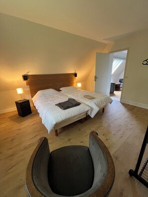 3 bedrooms, WiFi, bed sheets - Villa along the Houlgate golf course, 5 minutes from the beach, quiet location. (Houlgate)
