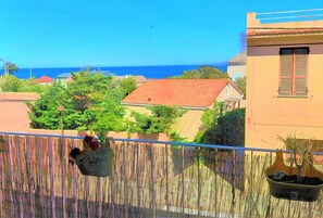 Property grounds - Apartment "Sea View" with Wi-Fi, Air Conditioning, and Stunning Views (Brando)