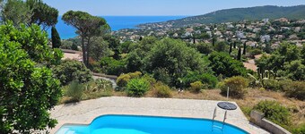 Sea view villa, sleeps 10, close to beaches and walks, private pool