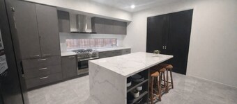Luxury Home | Spacious & Modern Living