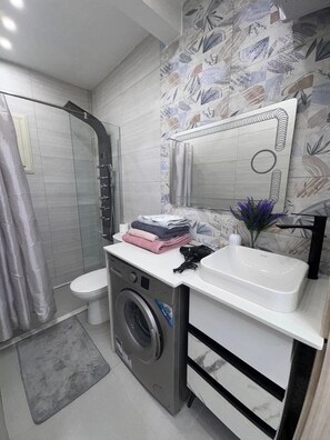 Bathroom - Sharm El Sheikh Criss resort Naama Bay QF (South Sinai Governorate)