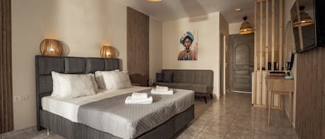 In-room safe, desk, iron/ironing board, free WiFi