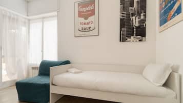 1 Schlafzimmer, Bügeleisen/Bügelbrett