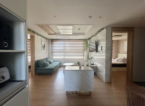 Perfect for Families • 3BR • Washer/Dryer • 55” TV • Quiet Stay