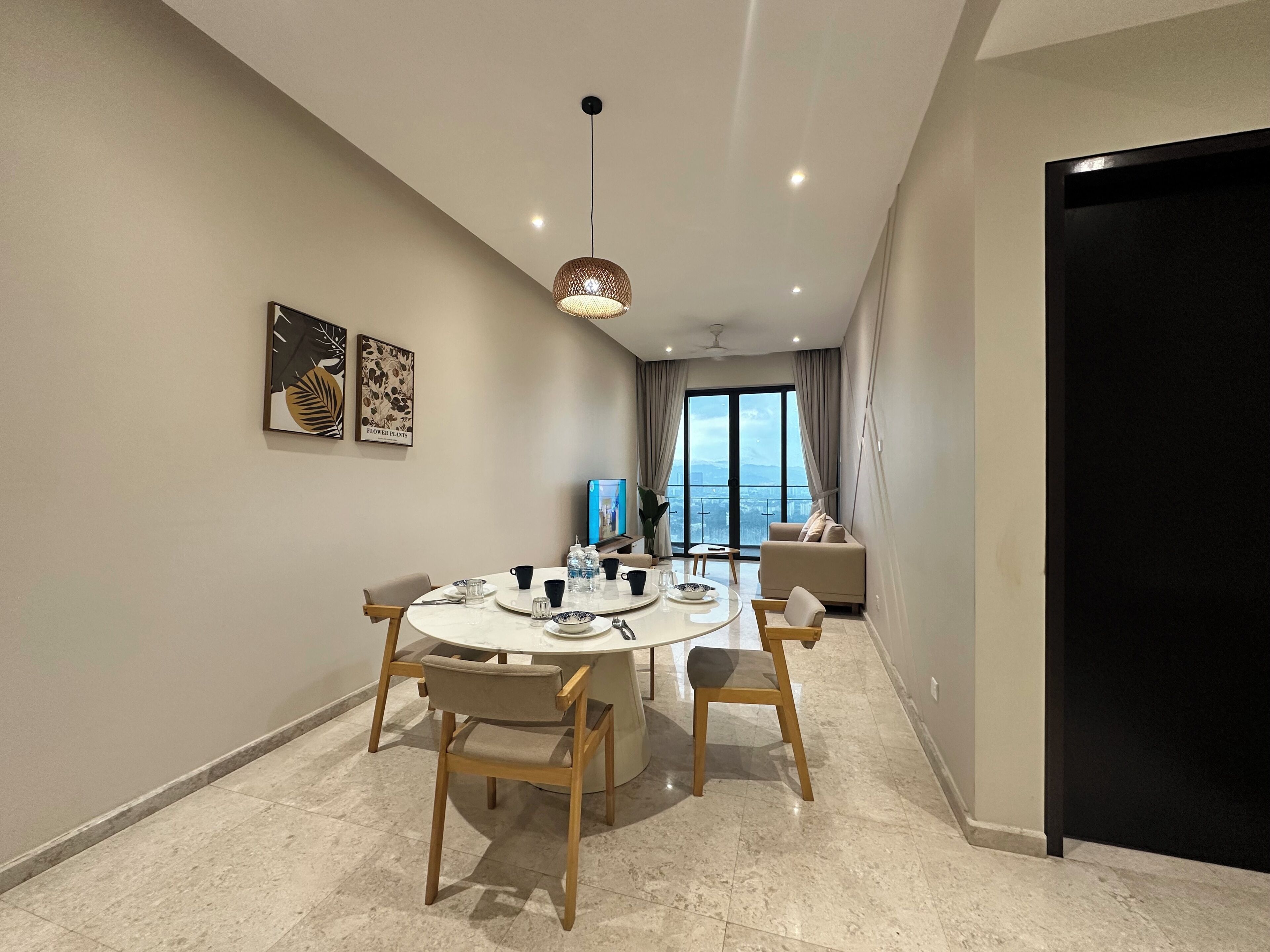 Luxury Double Room, Balcony | Dining