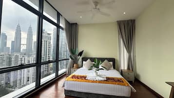 Deluxe Apartment, Balcony, City View