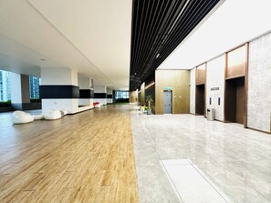 奢华双人房, 阳台 | 大堂