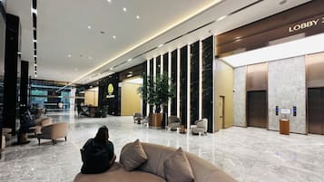 Luxury Double Room, Balcony | Lobby