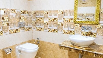 Double Room | Bathroom