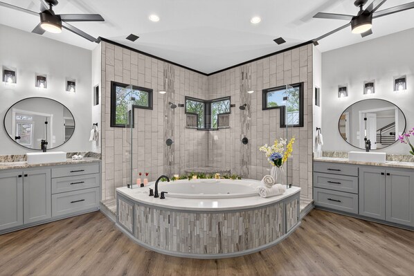 Shower, hair dryer, towels, shampoo