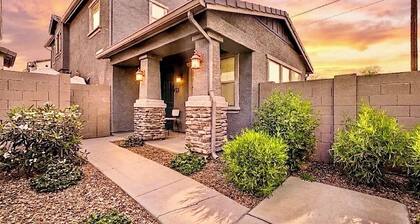New Build 3BR 3BA/ Private Golf-Putt Backyard/Pool