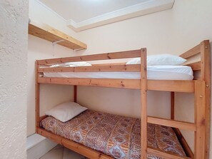 Bedroom - Les Horizons by Interhome (Le Lavandou)