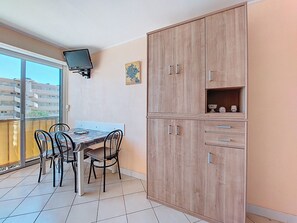 Kitchen / Dining Room - Les Horizons by Interhome (Le Lavandou)
