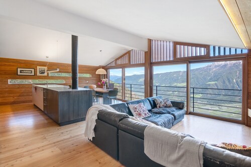 Chalet Oberjuval, einzigartig und stilvoll, inmitten der Bergwiesen