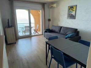 Classic-Apartment, Balkon, Meerblick | Ausblick vom Zimmer