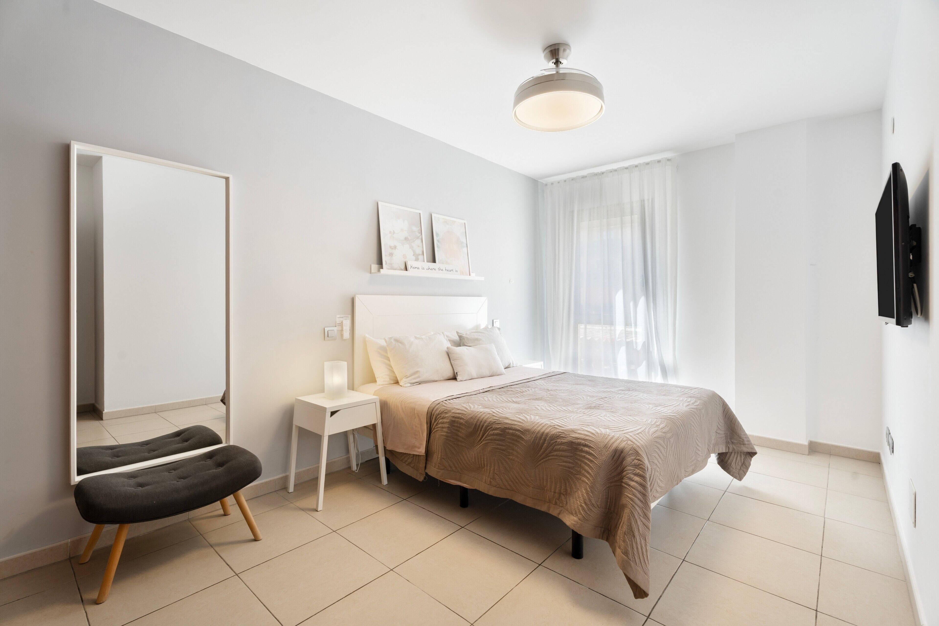1 chambre, fer et planche à repasser, Wi-Fi, draps fournis