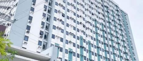 Condo familiar, 2 habitaciones, cocina, vista a la ciudad | Exterior