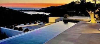 Ibiza sea view villa / private infinity pool in Salinas natural reserve / all AC