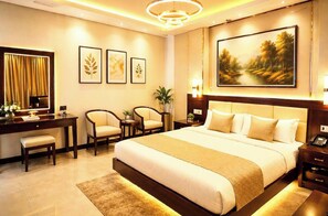 View from room - Hotel Kaler Hotel And Resort Bhimtal (Bhimtal)