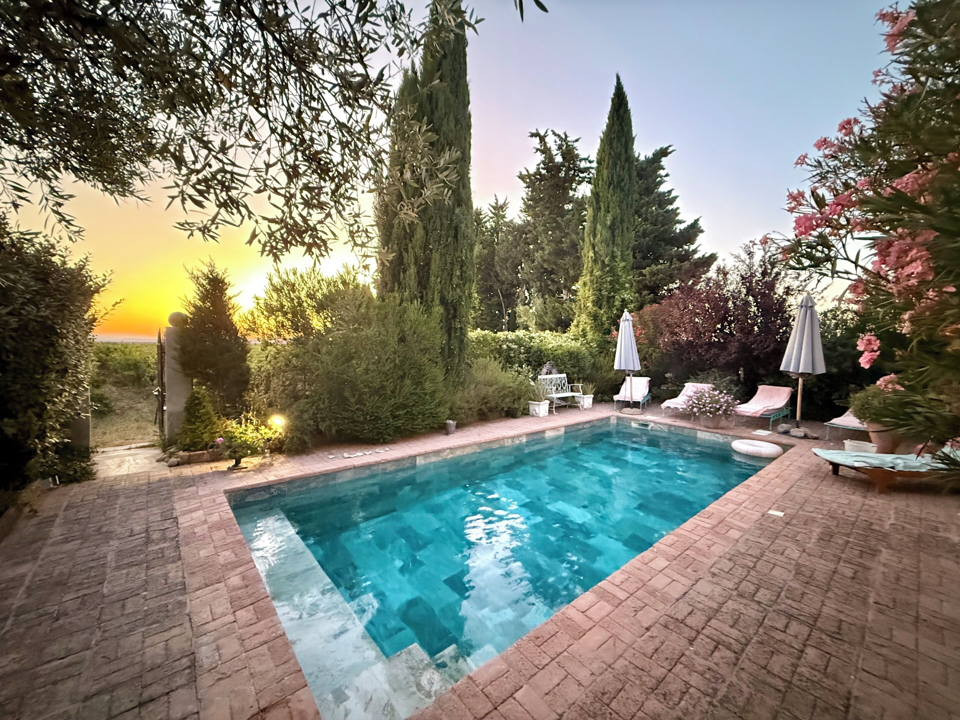 Seasonal outdoor pool