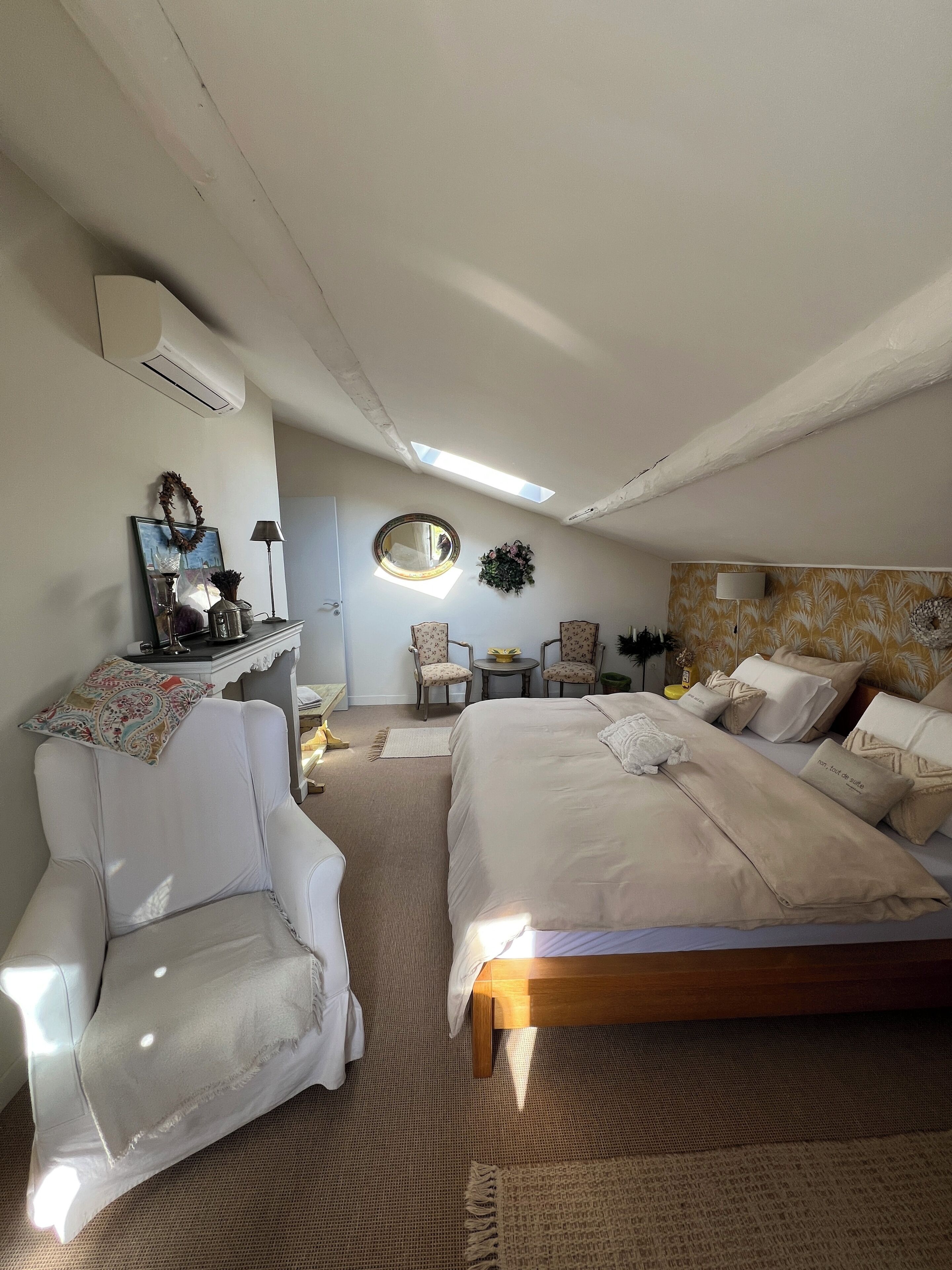 Suite Familiale, vue vignoble | Bureau, Wi-Fi gratuit