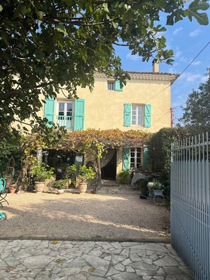 Extérieur