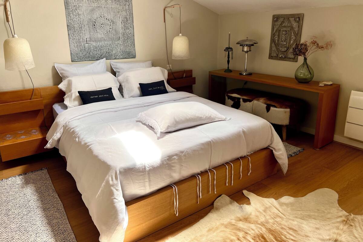 Deluxe Double Room, Private Bathroom, Garden View | Desk, free WiFi