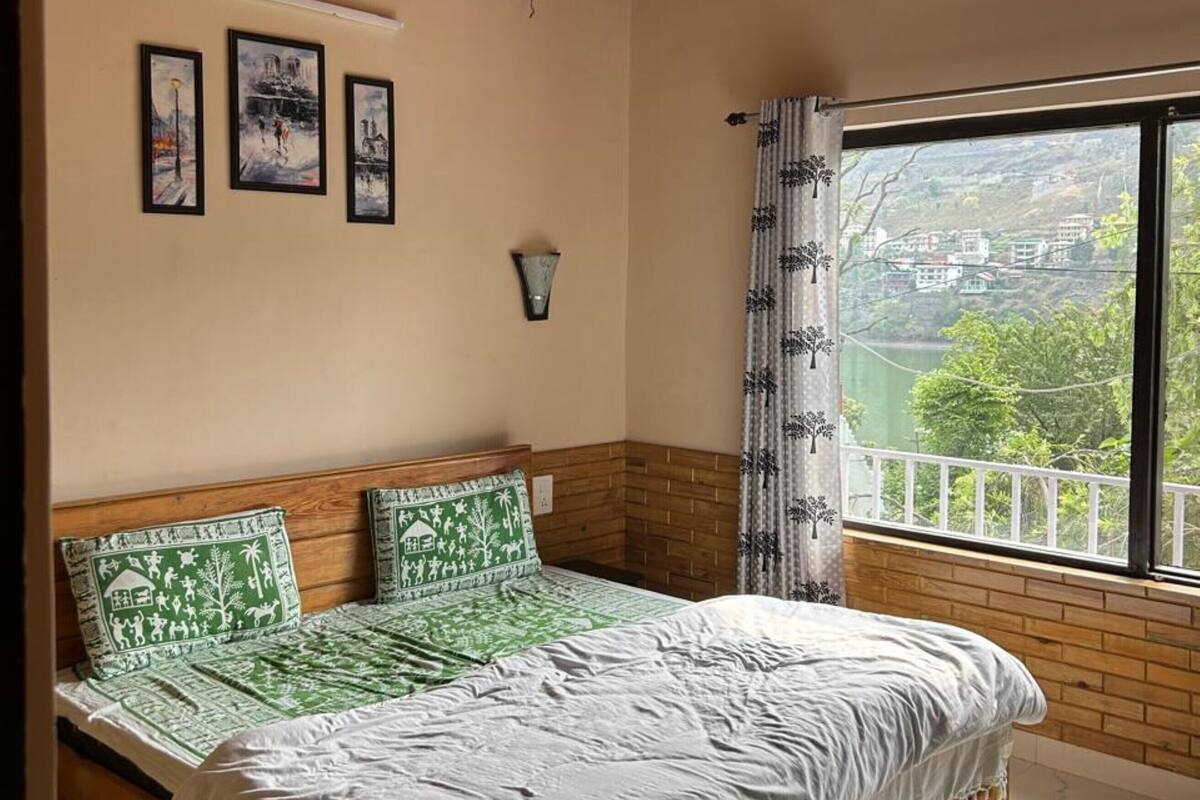 Deluxe Double Room, City View