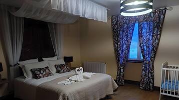 6 chambres, fer et planche Ă repasser, Wi-Fi, draps fournis
