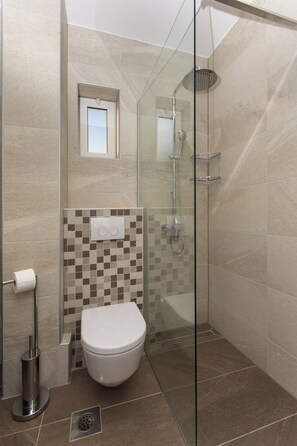 Shower, hair dryer, towels, soap - Above the Blue: 2BR Tranquil Horizon Pool&Terrace (Bosanka)