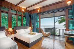 In-room safe, iron/ironing board - Rawa Island Resort (Mersing)