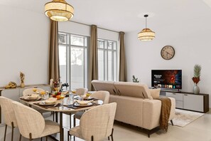 Dining - FIRST CLASS | 2BR | Walk to Burj & Dubai Mall (Downtown)