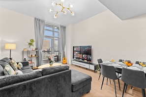 Living area - FIRST CLASS | 2BR | Breathtaking Marina Views (Marina)