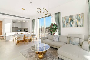 Living area - FIRST CLASS | 2BR | Luxury Waterfront Escape (Al Wasl)