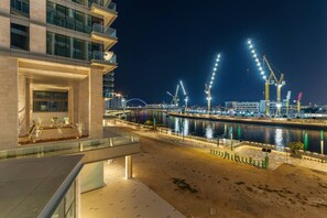 Exterior - FIRST CLASS | 2BR | Luxury Waterfront Escape (Al Wasl)