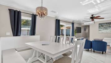 House, Multiple Beds, Patio, Garden View (Coconut Oasis) | Dining
