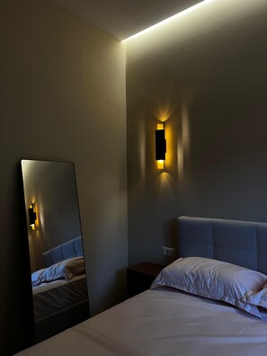 4 habitaciones, tabla de planchar con plancha y wifi gratis 