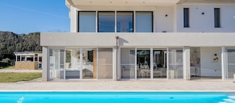 Holiday Home 'Roxane' with Shared Pool, Wi-Fi and Air Conditioning