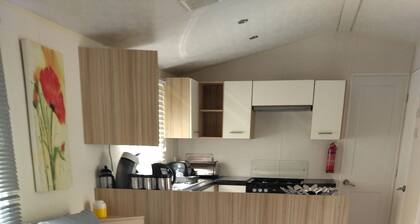 MOBILE-HOME 38M² - 2 BEDROOMS - SLEEPS 4