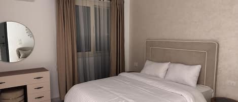 1 bedroom, iron/ironing board, Internet, bed sheets
