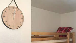 Luokittelematon kuva, 3 kautta 9, painike