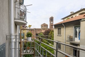 Property grounds - Tibaldi, 29 - Bright between Bocconi and Navigli (Milan)