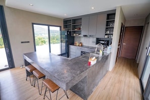 Villa, 2 chambres, fumeur, piscine privée | Intérieur
